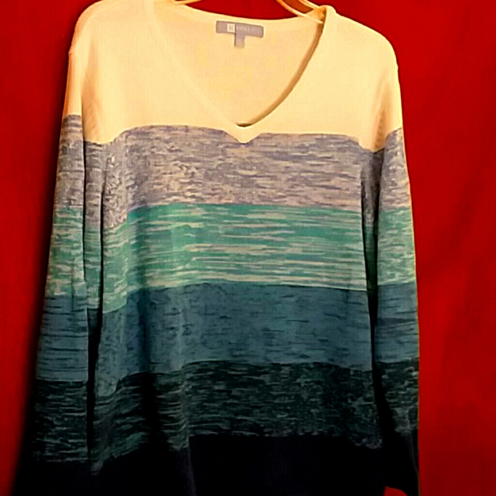 Women's Koret V Neck Sweater Size XL